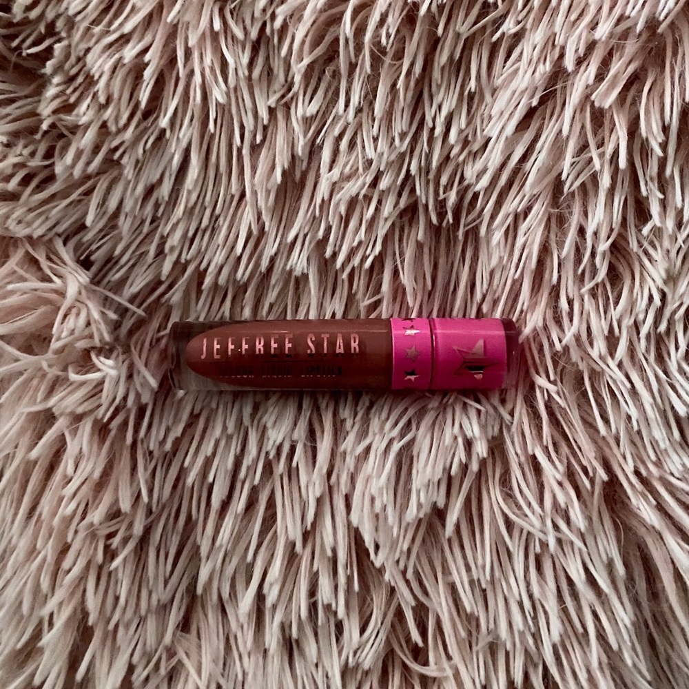 JEFFREY STAR velour liquid lipstick